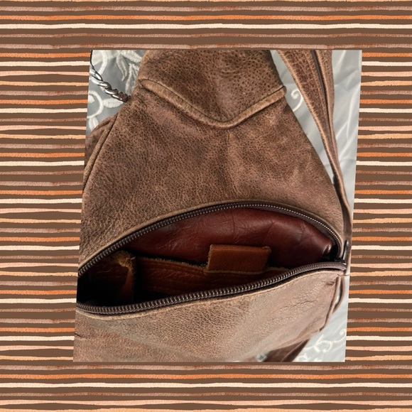 Custom Made Leather Backpack - Picture 6 of 10